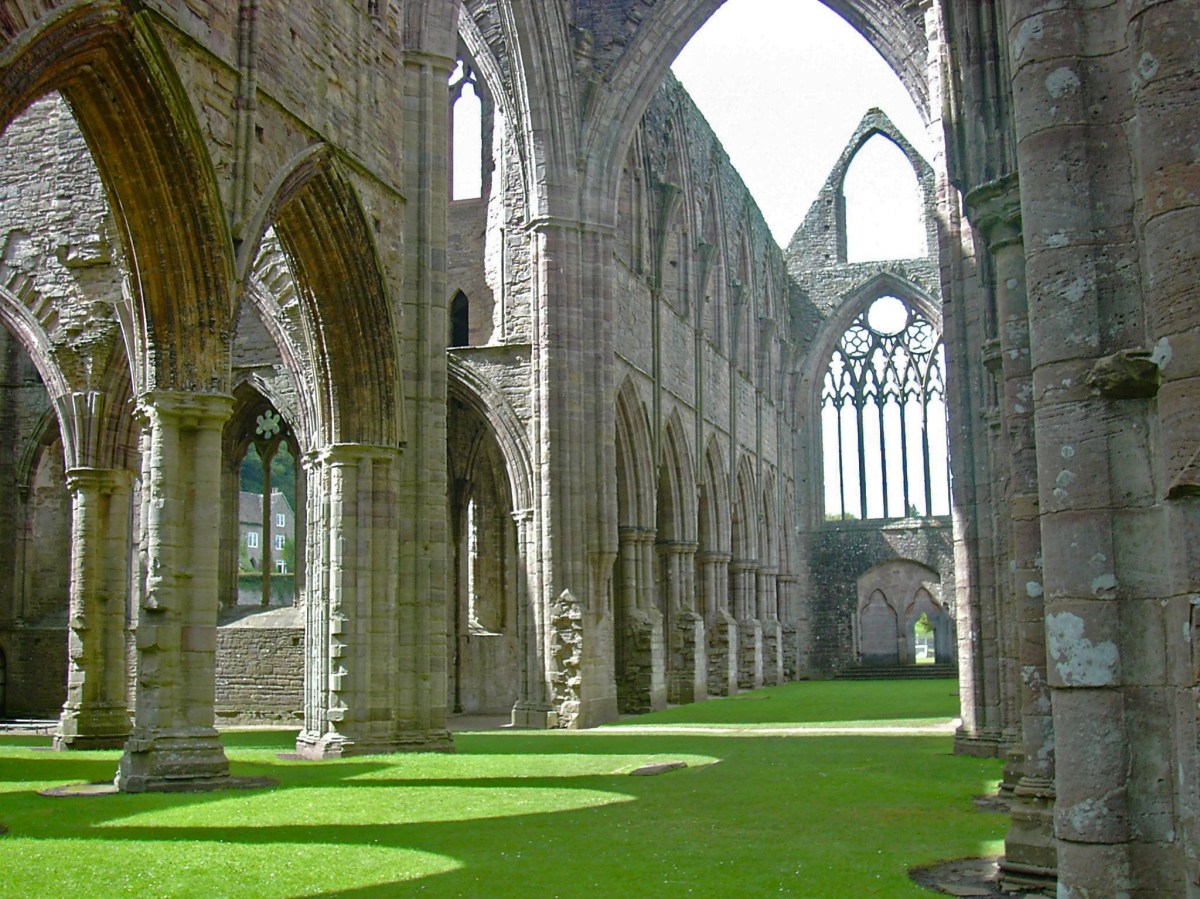 TINTERN ABBEY