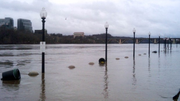 FLOODED,WASHINGTON