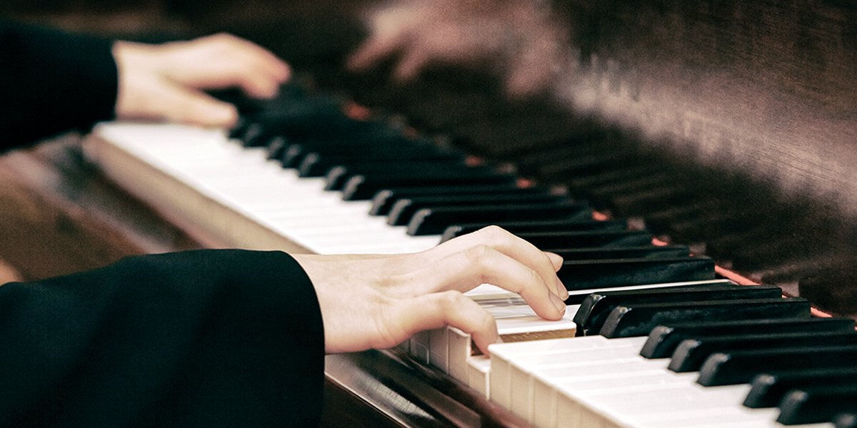 PIANO PLAYING