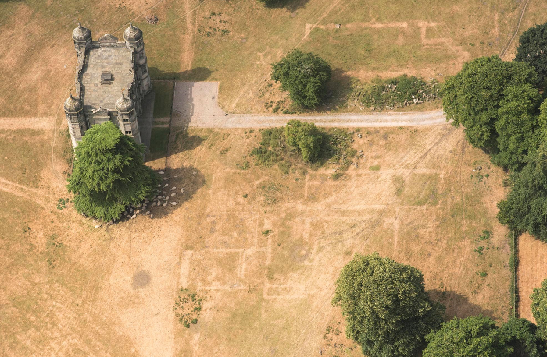 ARCHAEOLOGY; CROP MARKS; BRITIAN; TIXAL