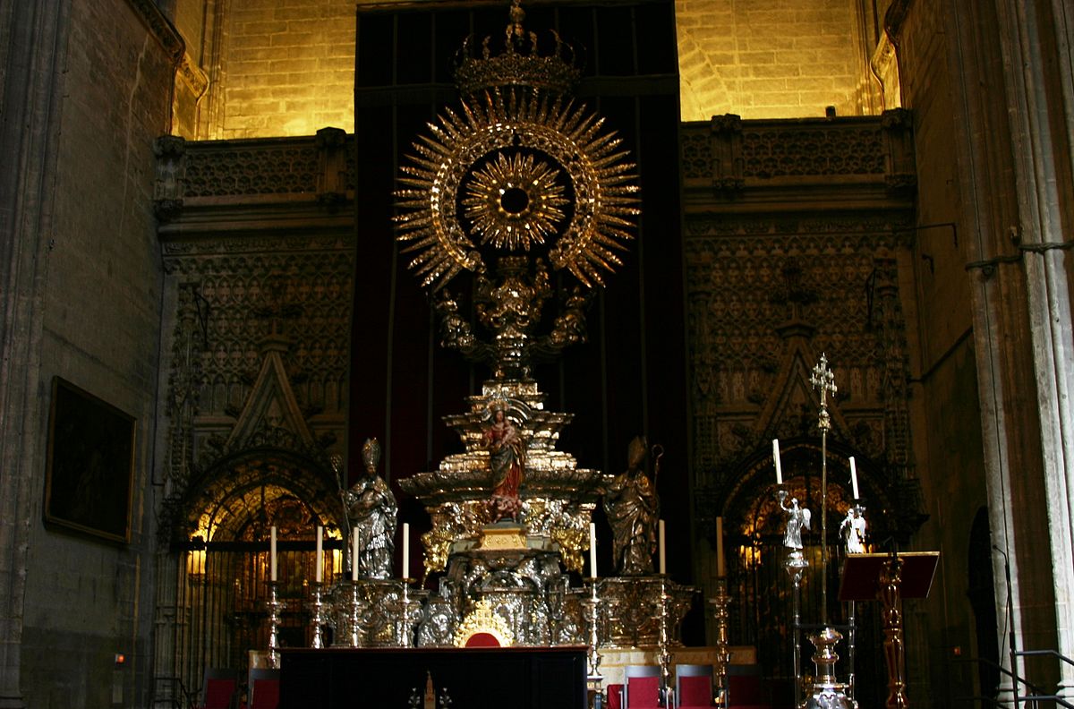 WEB-Monstrance_for_the_Holy_Friday_-_Cathedral_of_Seville_JOSE-LUIZ-WIKI-CCO