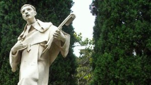 JUAN GILBERT JOFRE STATUE