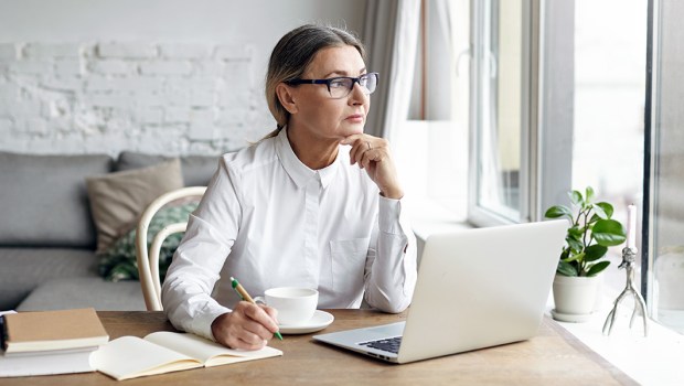 WORKING WOMAN
