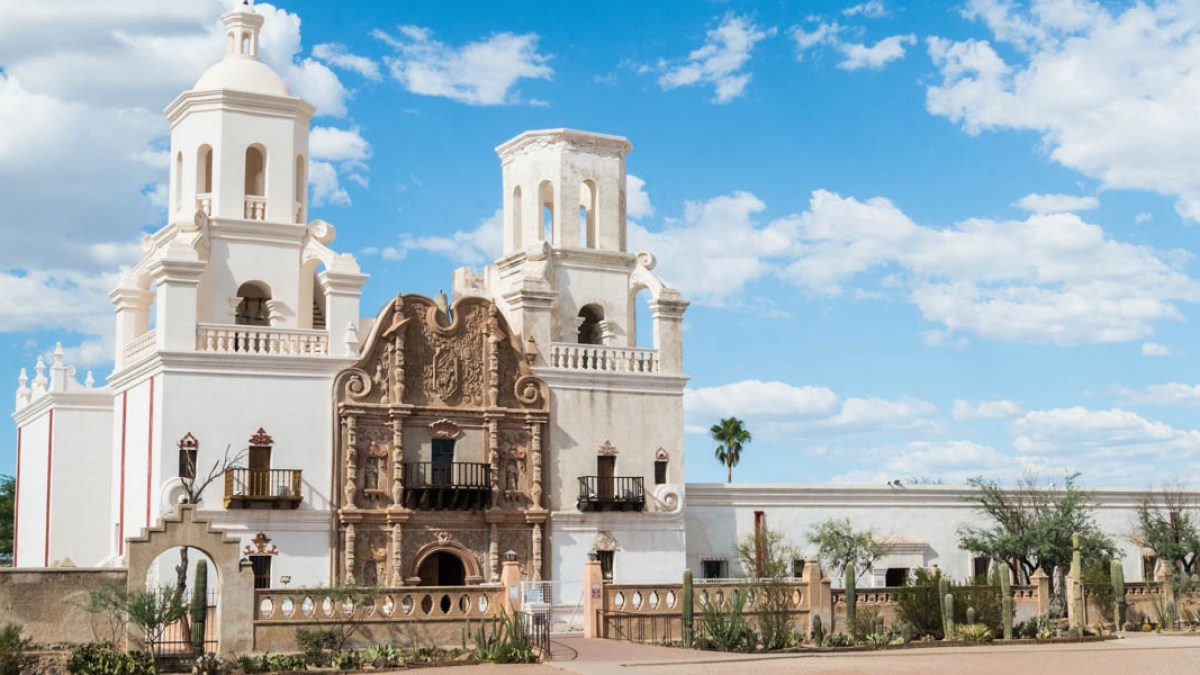 SAN XAVIER DEL BAC MISSION,TUSCAN,ARIZONA