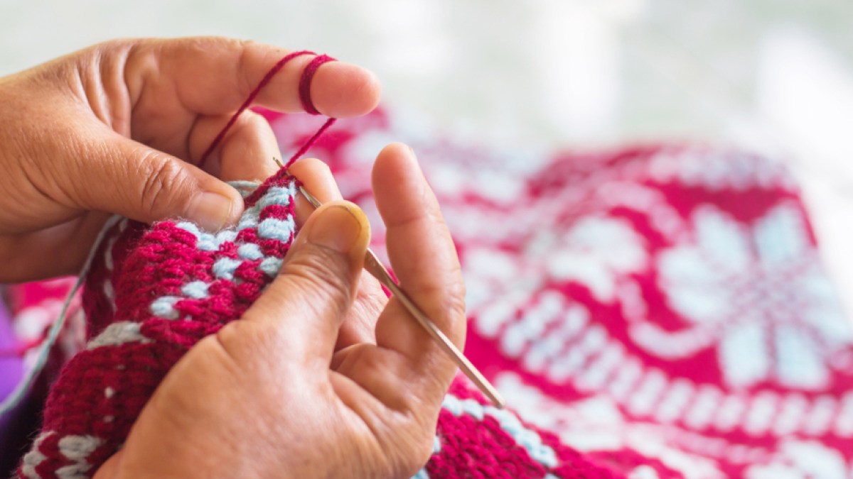KNIT WOOL
