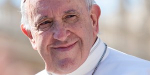 Pope reaches out to LGBTQ+ Catholics with brief note