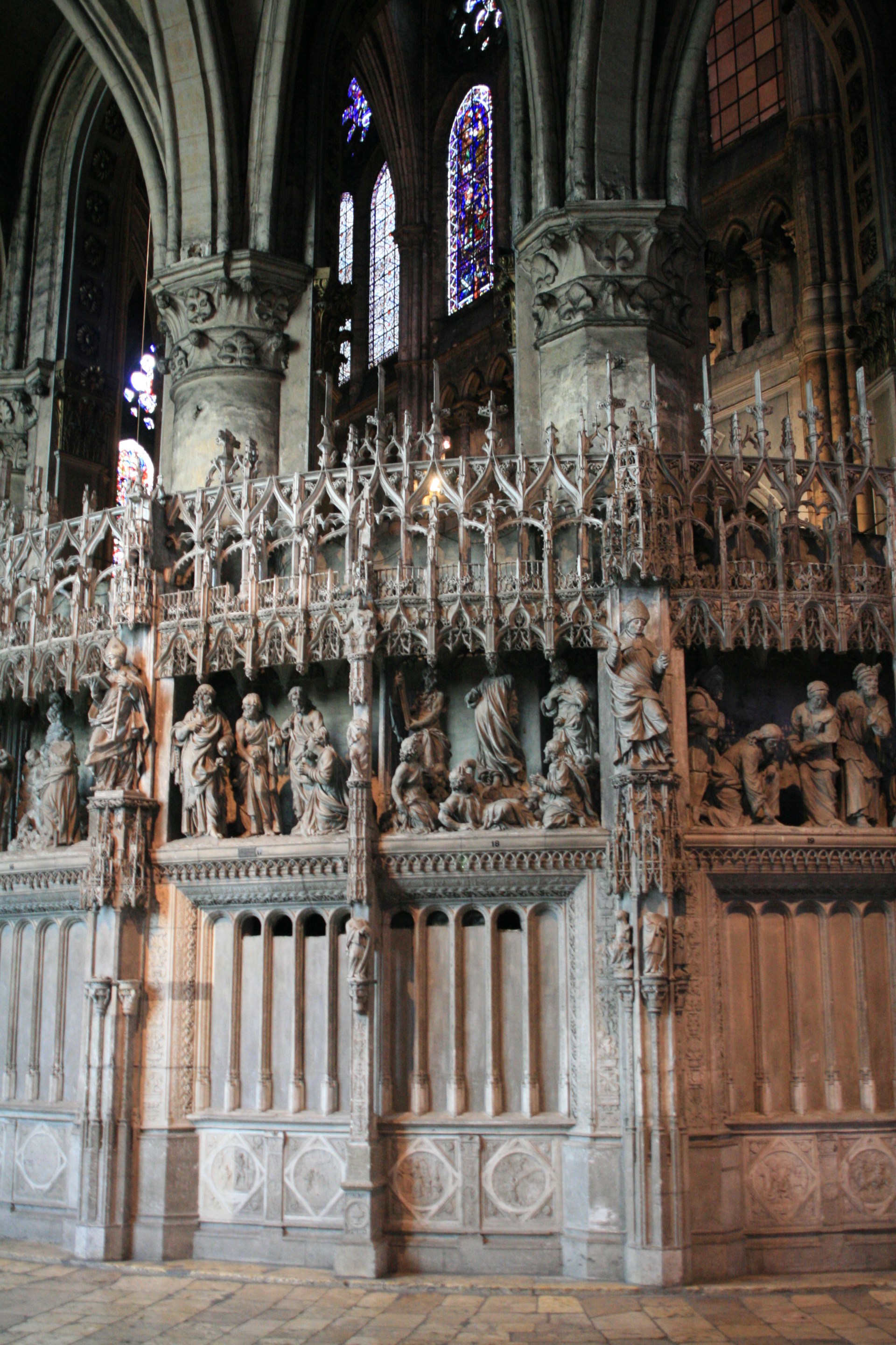 CHARTRES CATHEDRAL; AMBULATORY CHOIR