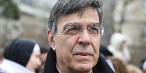 Two months after his resignation, Paris archbishop meets with Pope Francis