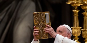 Pope Francis establishes &#8220;Word of God Sunday&#8221;