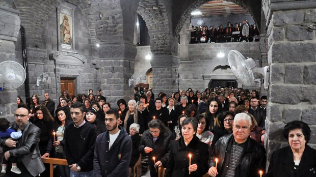 web3-syrian-church-mass-good-friday-afp-000_nk3ga.jpg