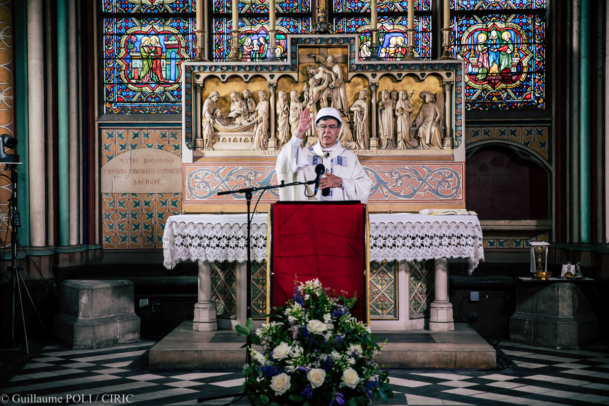 First mass celebrated in Notre-Dame Cathedral