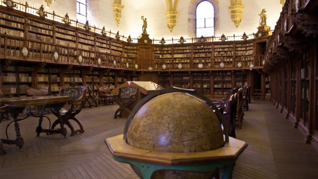 UNIVERSITY OF SALAMANCA