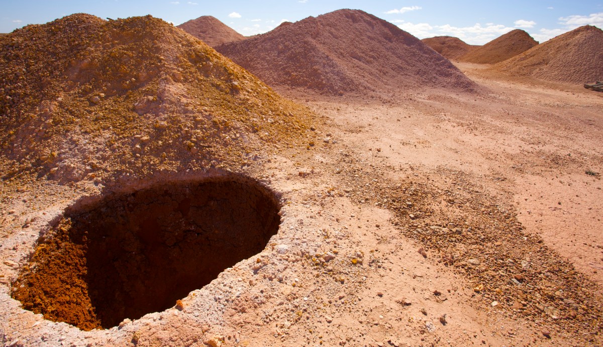 Coober Pedy; OPAL MINES