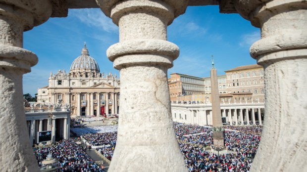 amoct1319-pope-francis-canonization-oct-132019-antoine-mekary-aleteia-am_0257.jpg