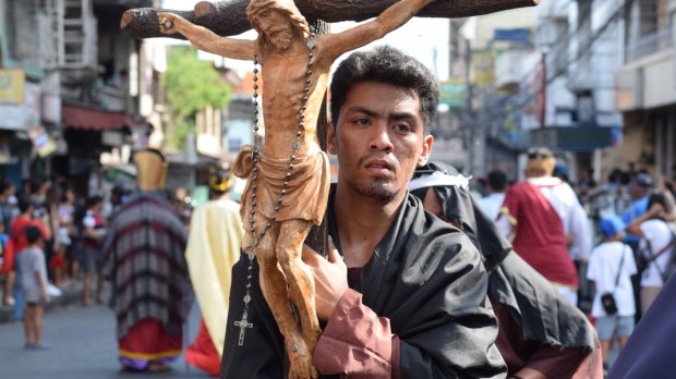 PHILIPPINES, VIA CRUCIS, CRUCIFIX