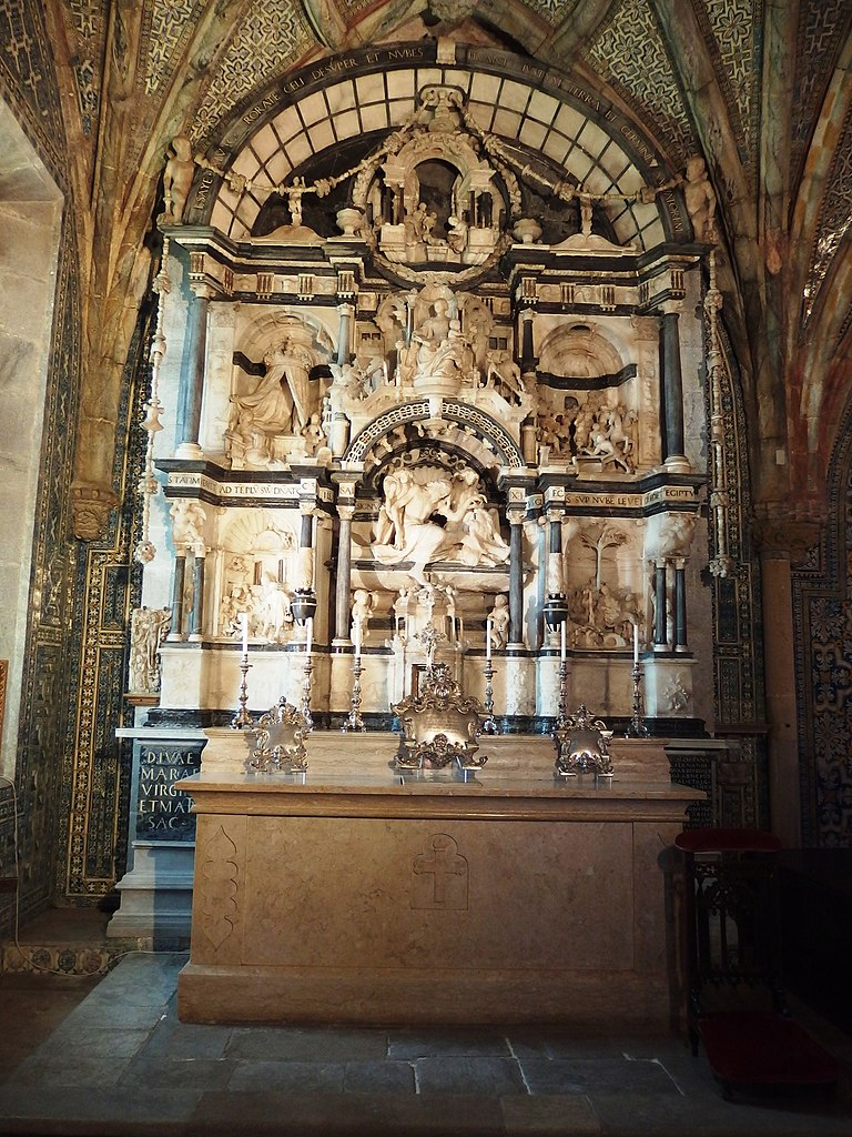 web-pena-national-palace-chapel-altarpiece-palickap-cc-by-sa-4.0.png