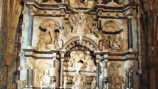 web3-pena-national-palace-chapel-altarpiece-palickap-cc-by-sa-4.0.png