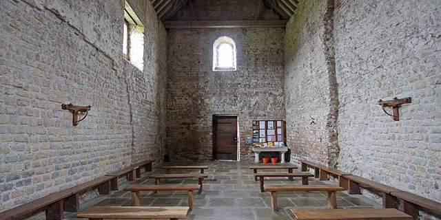 web3-st-peter-on-the-wall-england-interior-john-salmon-cc-by-sa-2.0.png