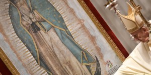Pope encourages this 4-phrase prayer to be like Mary