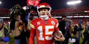 Forget the Kelce-Swift photos, this is the only NFL image you need