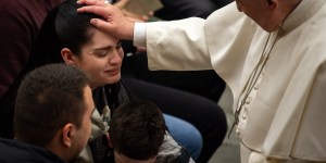 Jesus doesn&#8217;t impose commandments, but marks out path to happiness, says Pope Francis