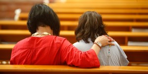 5 Bible verses to comfort a friend who is suffering