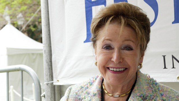 MARY HIGGINS CLARK