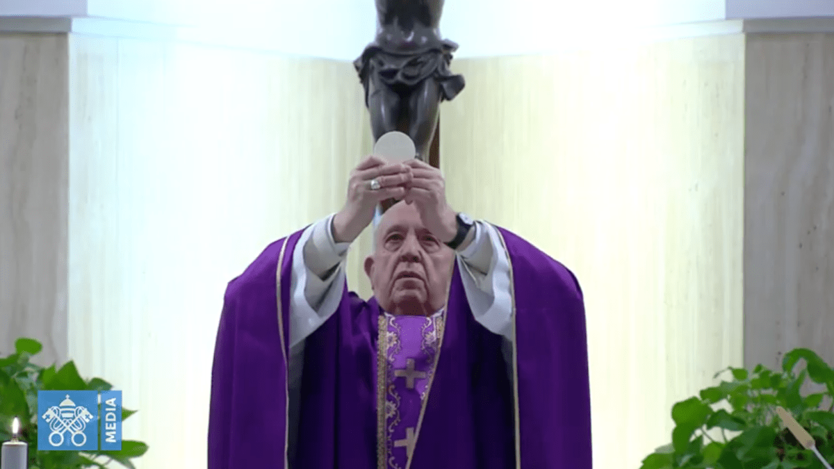 PopeFrancis-2020-03-16-a-las-9.08.57.png