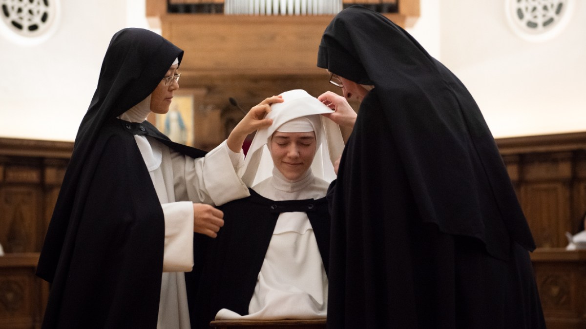 DOMINICAN,NUN,