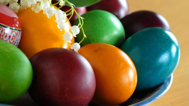 Easter eggs, Plate