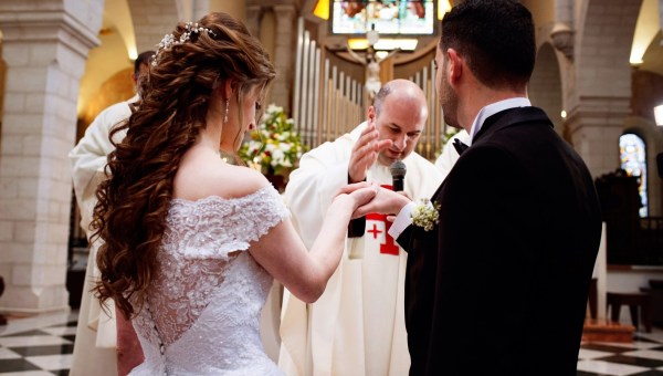 ŚLUB W ZIEMI ŚWIĘTEJ