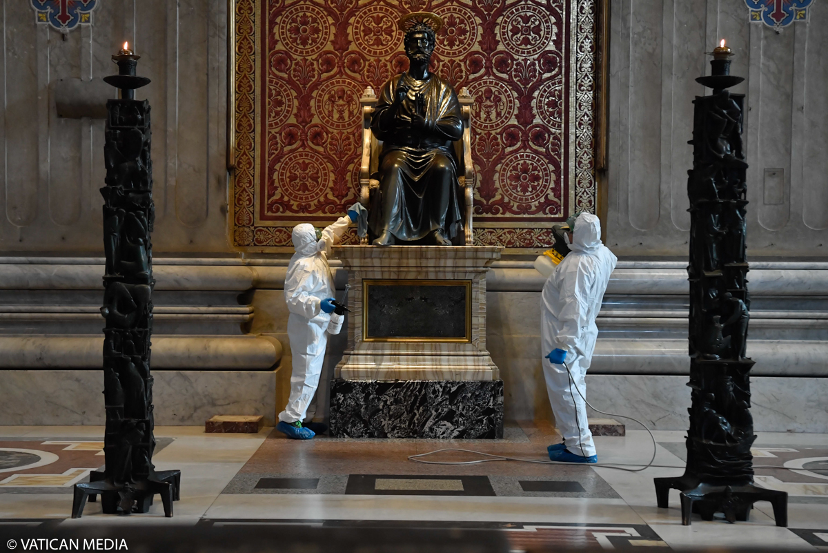 web2-am051520-st-peter-basilica-covid-19-vatican-media-foto_1.jpg