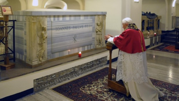TOMB John Paul II