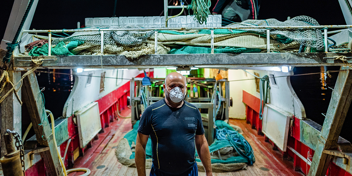 CORONAVIRUS FISHERMAN
