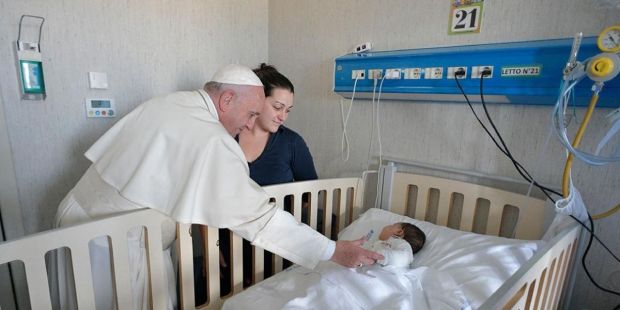 WEB3- Pope Francis - Visit - Bambino Gesù - Rome - children hospital - AFP- PBG01
