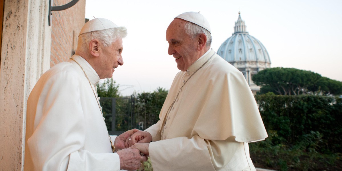Francis shares details of relationship with Benedict XVI - Vimarsana News