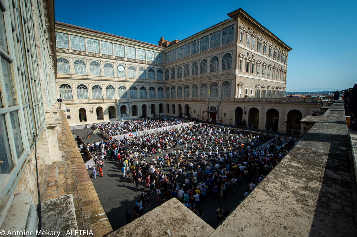 WEB2-POPE-FRANCIS-AUDIENCE-SEPTEMBER-16-2020-ANTOINE-MEKARY-ALETEIA-AM_0822.jpg