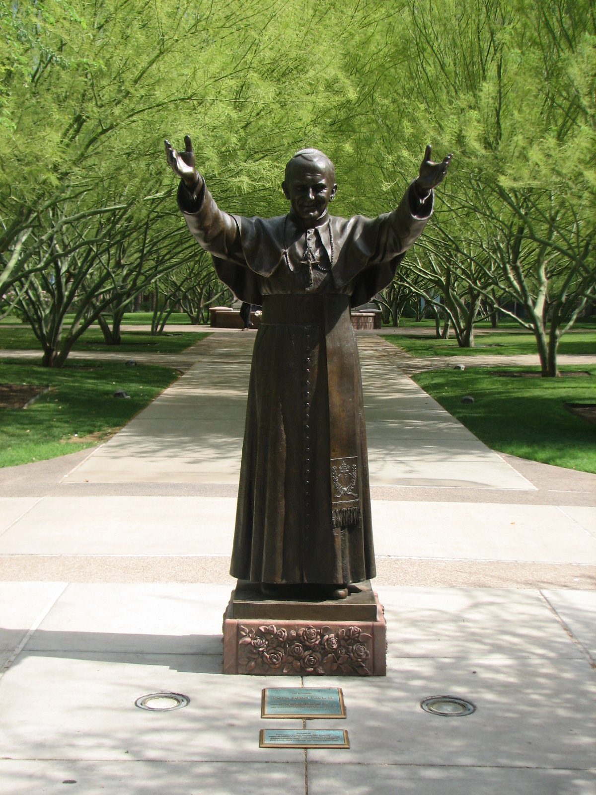 John Paul II; STATUE; PHOENIX