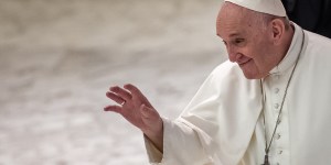 By saying thank you, we transmit a bit of hope, says Pope Francis