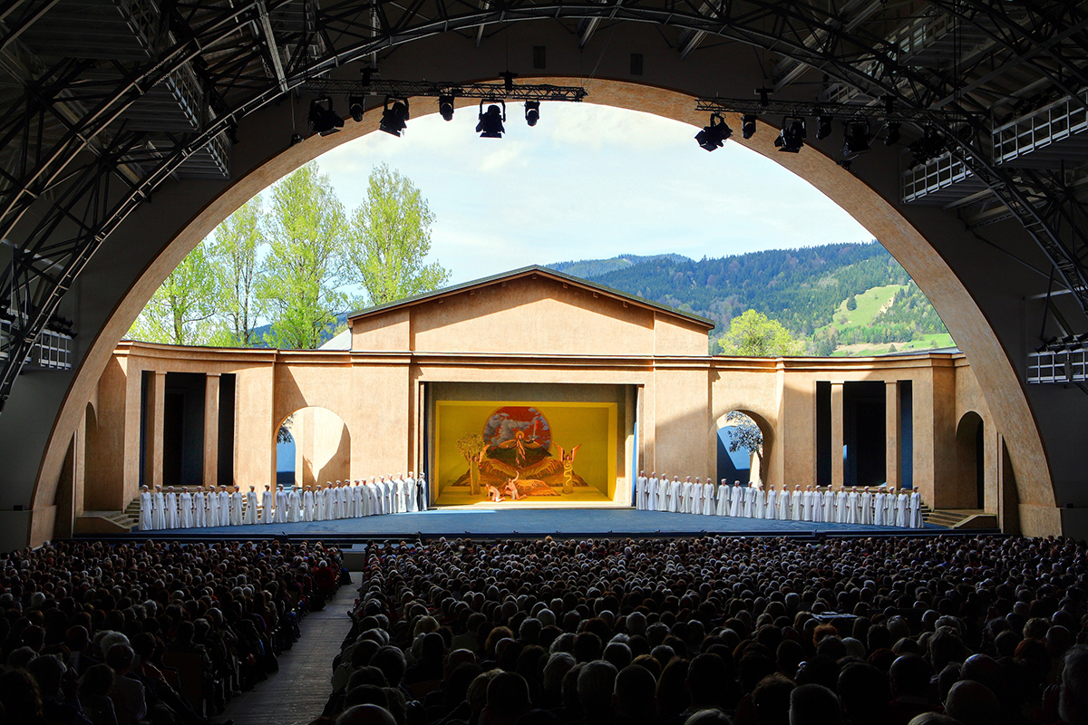 WEB3-Passion-Play-Theater-Oberammergau-Photo-Kienberger.jpg