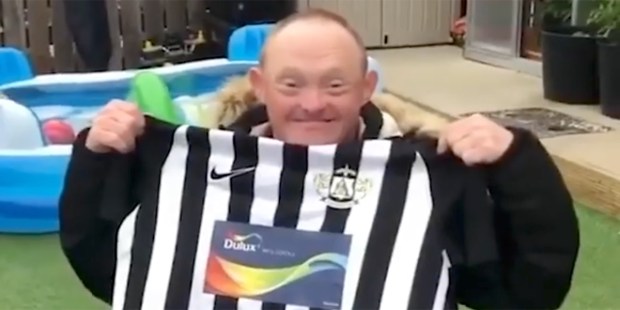 SOCCER FAN