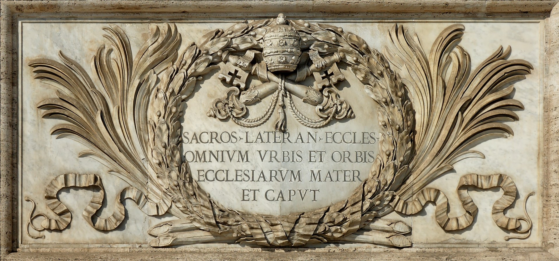 6Inscription_Ecclesiarum_Mater_San_Giovanni_in_Laterano_2006-09-07-1.jpg