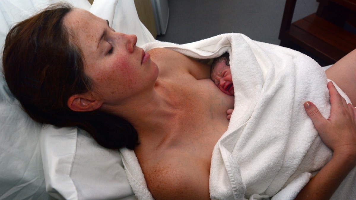GIVE BIRTH,