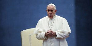 Pope on Ukraine: Please, don&#8217;t increase tensions
