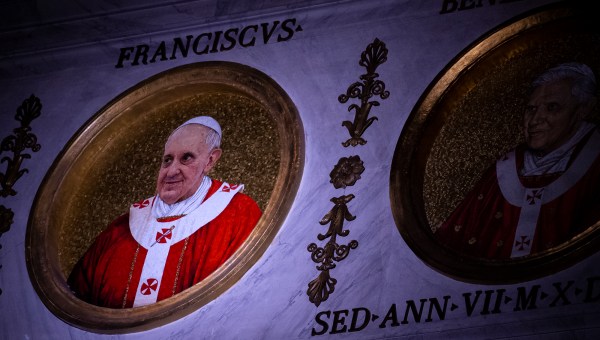 Corner Item Image - Why the popes’ mosaics spark end-of-the-world fears