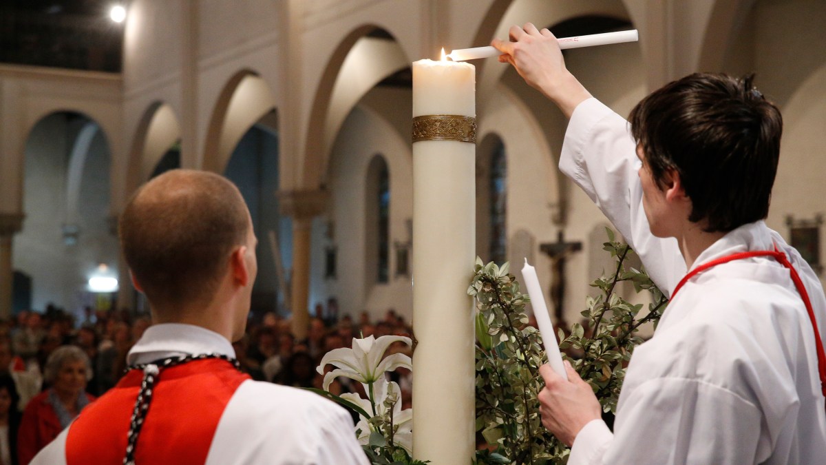 EASTER CANDLE