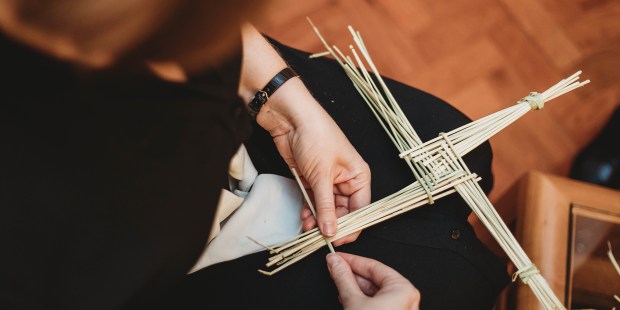 9 Items you'll often find in Irish Catholic homes - Vimarsana News