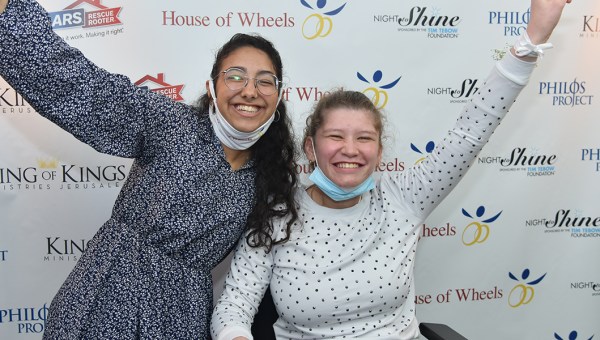 TIM TEBOW NIGHT TO SHINE