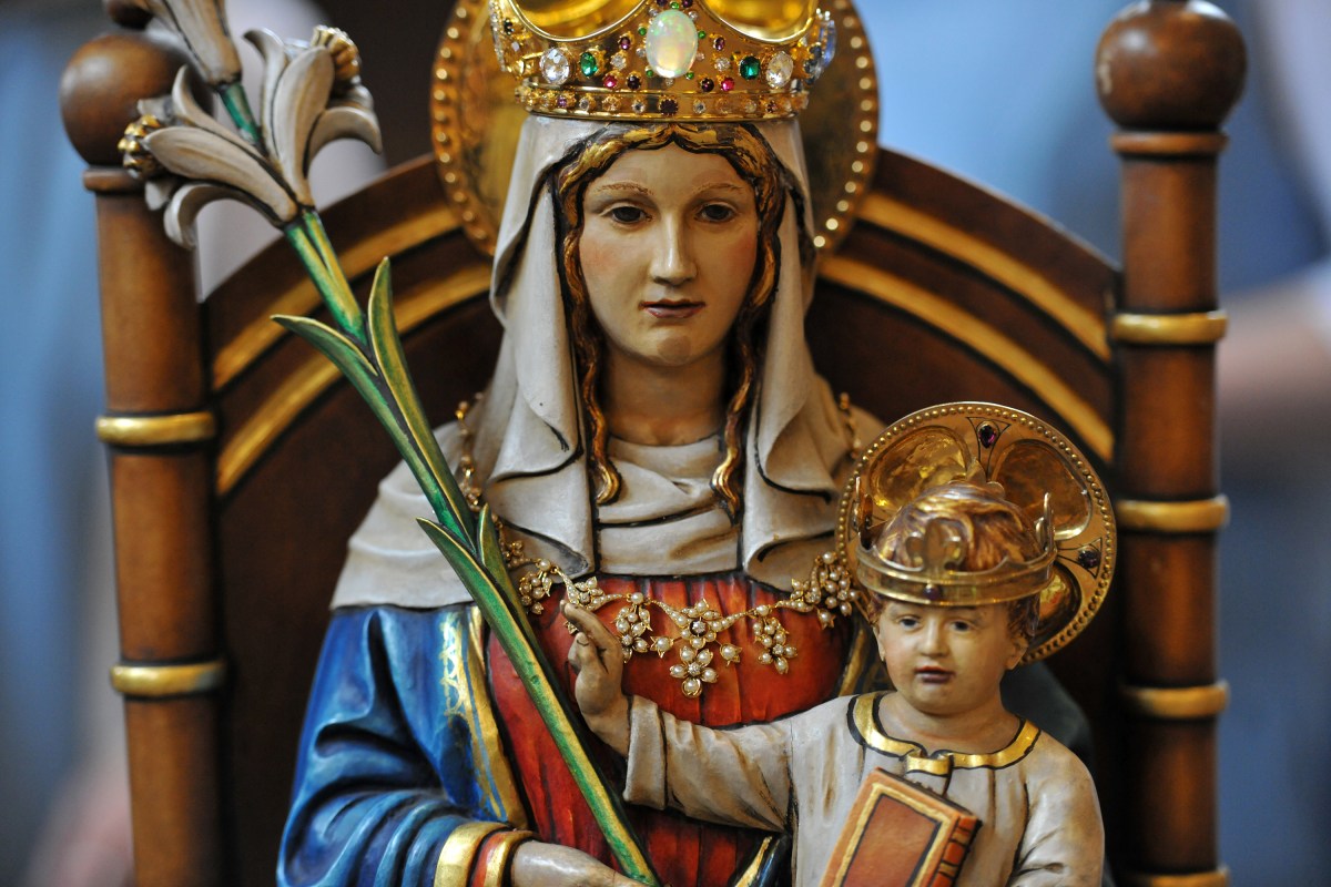 Shrine to Our Lady of Walsingham in Westminster Cathedral