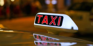 Woman pays cab fares for vulnerable Asian Americans in New York